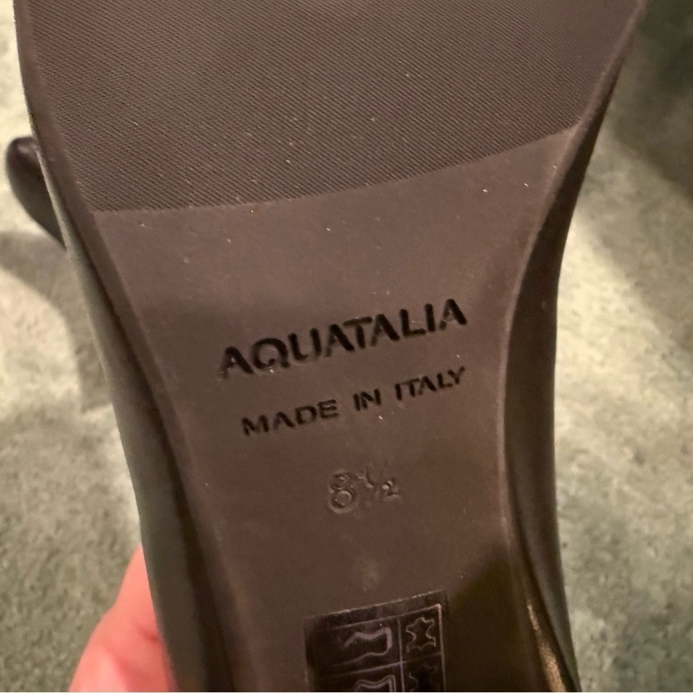 Aquatalia Tianna Never Worn Black and Silver Leather Heels in Size 81/2 - Picture 5 of 5